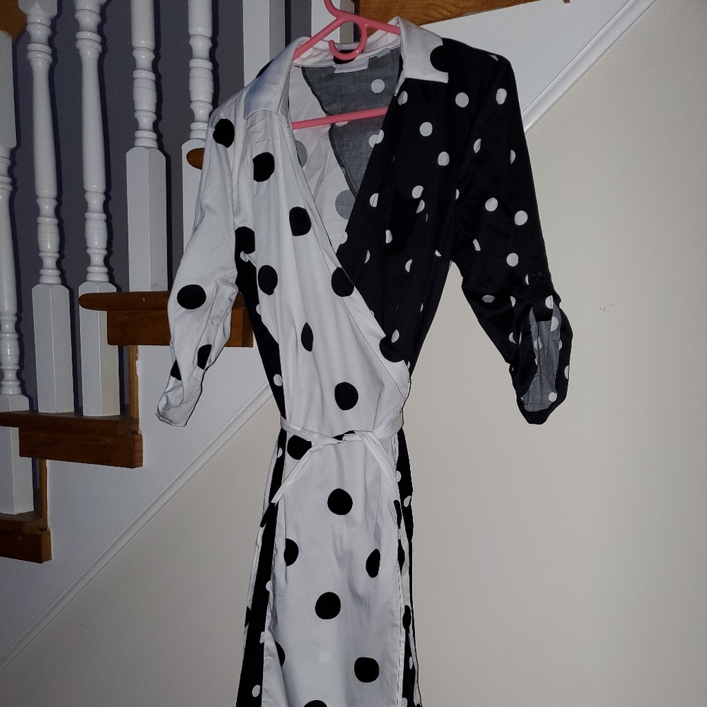 Black and white wrap dress